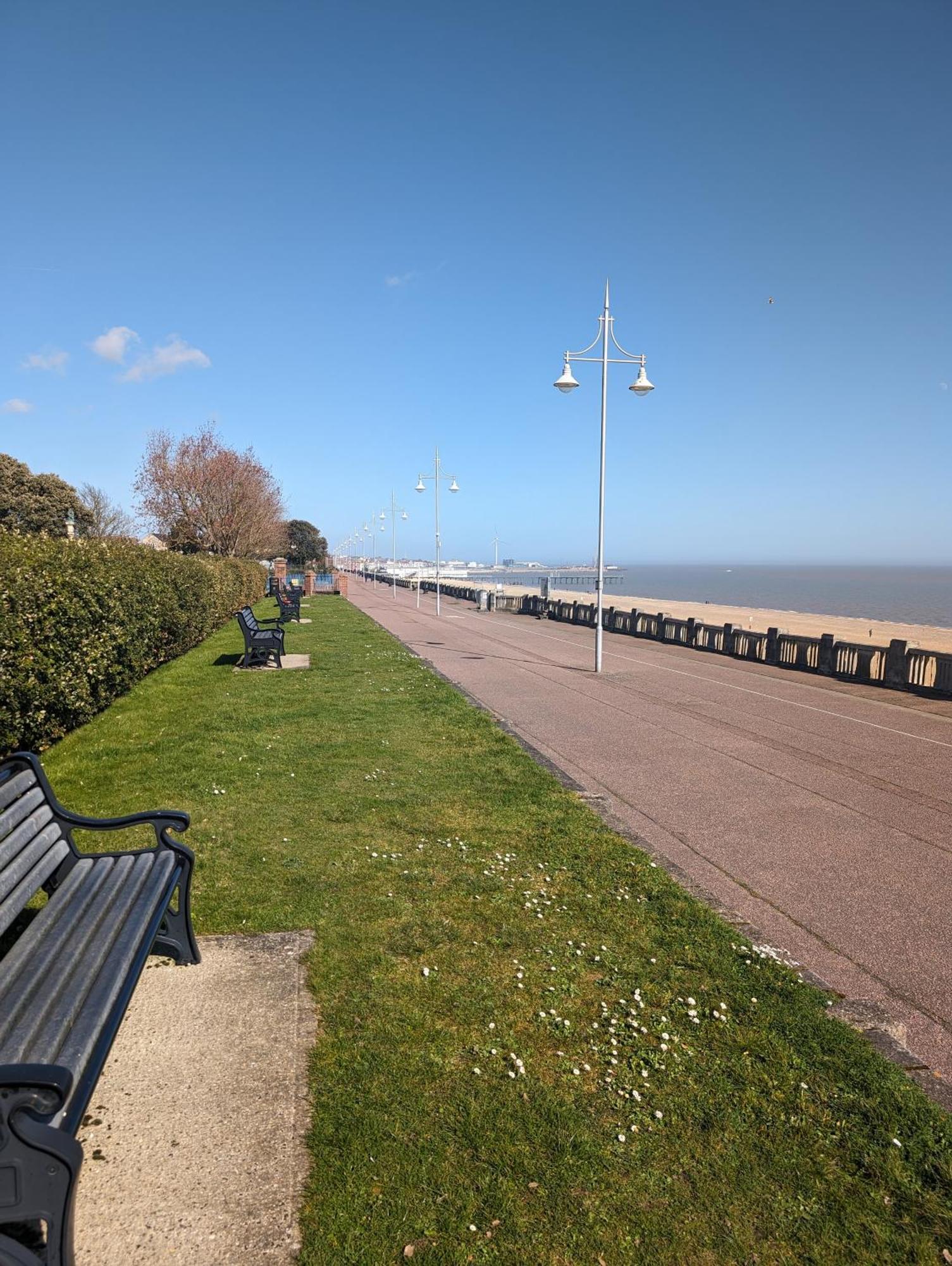 Luxury Penthouse Apartment Lowestoft Exterior photo