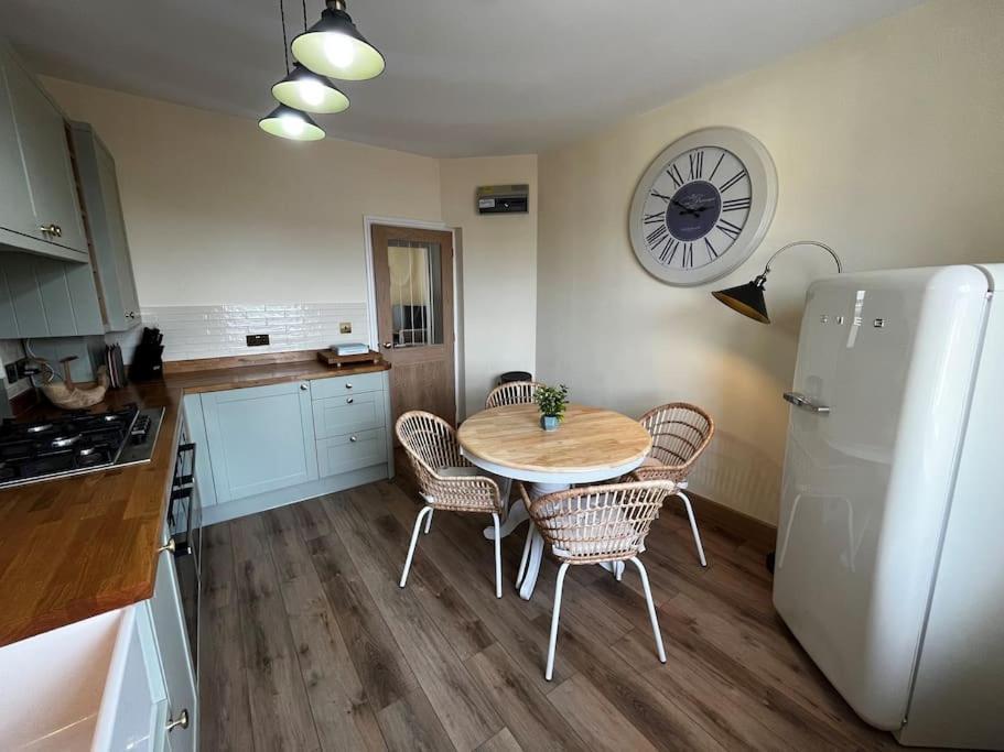 Luxury Penthouse Apartment Lowestoft Exterior photo
