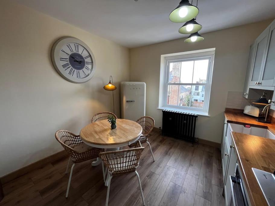 Luxury Penthouse Apartment Lowestoft Exterior photo