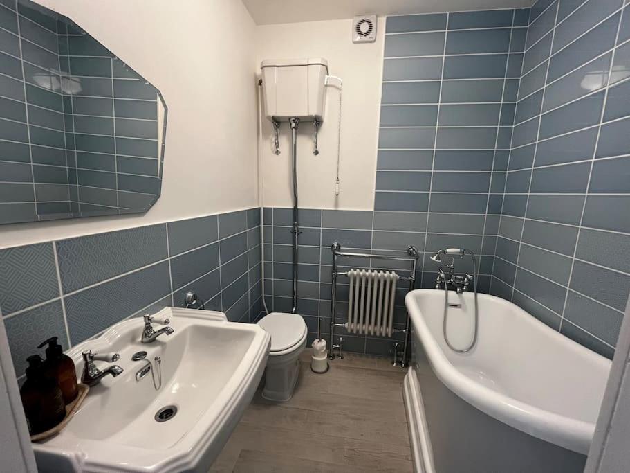 Luxury Penthouse Apartment Lowestoft Exterior photo